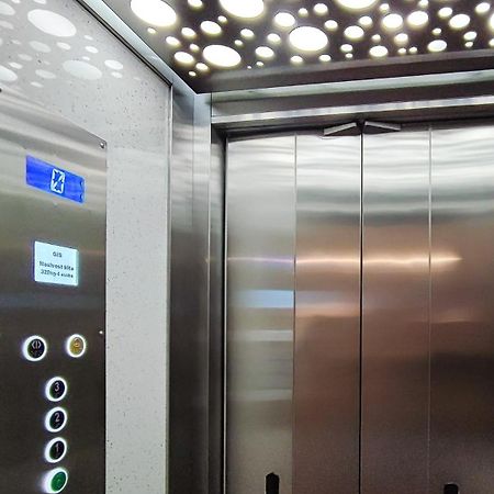 Filinhome Trg Mladenaca Нови Сад Екстериор снимка
