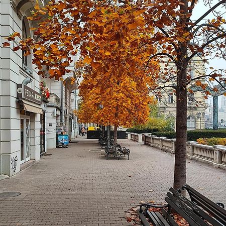 Filinhome Trg Mladenaca Нови Сад Екстериор снимка